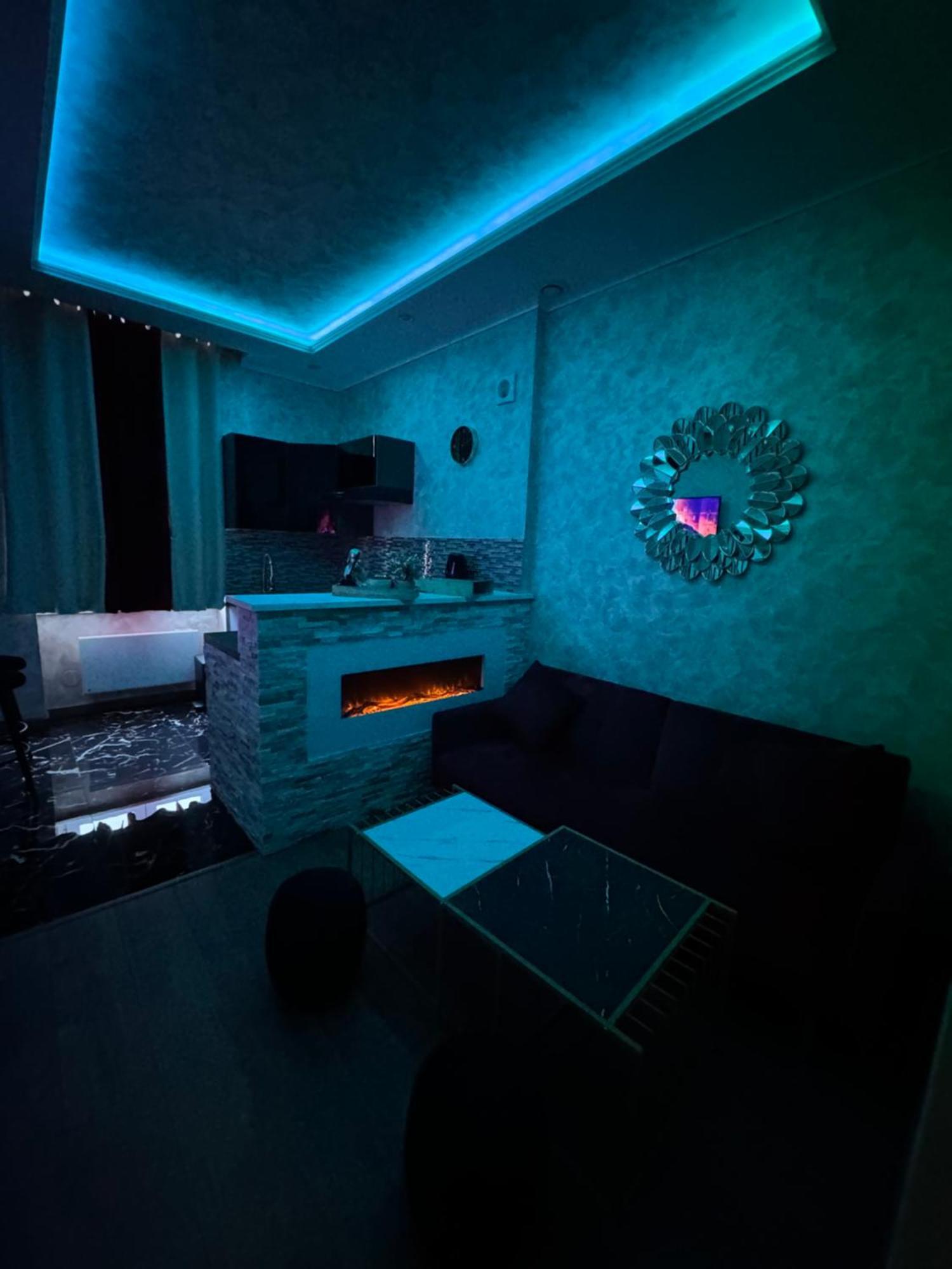 De Luxe A *