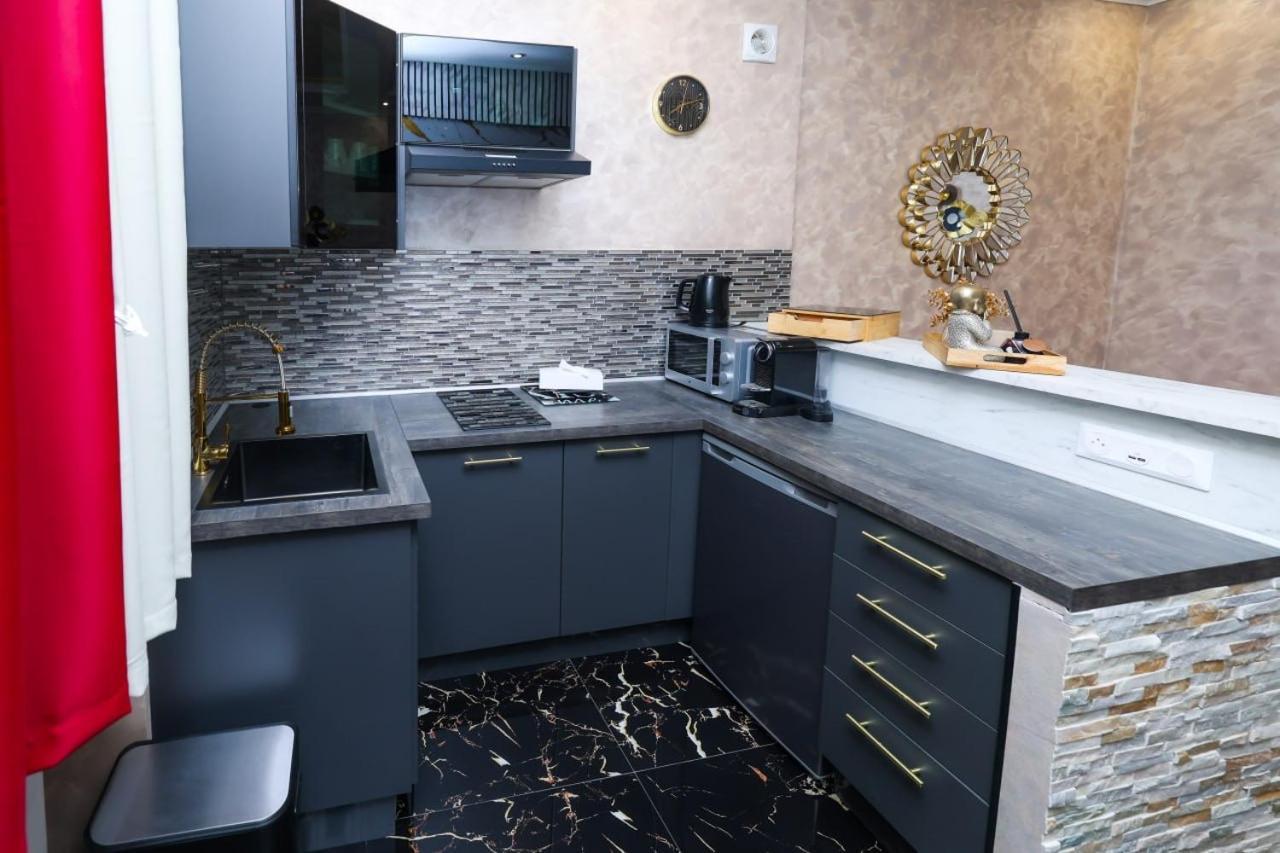 De Luxe A Apartment *